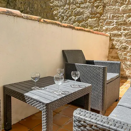 Terrasse Cosy Et Sejour Lumineux *